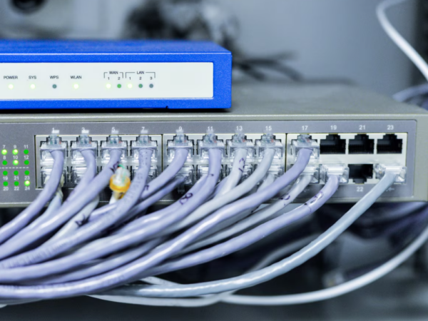 Navegando pela rede com eficiência: o papel dos cabos LAN e switches em sua conexão