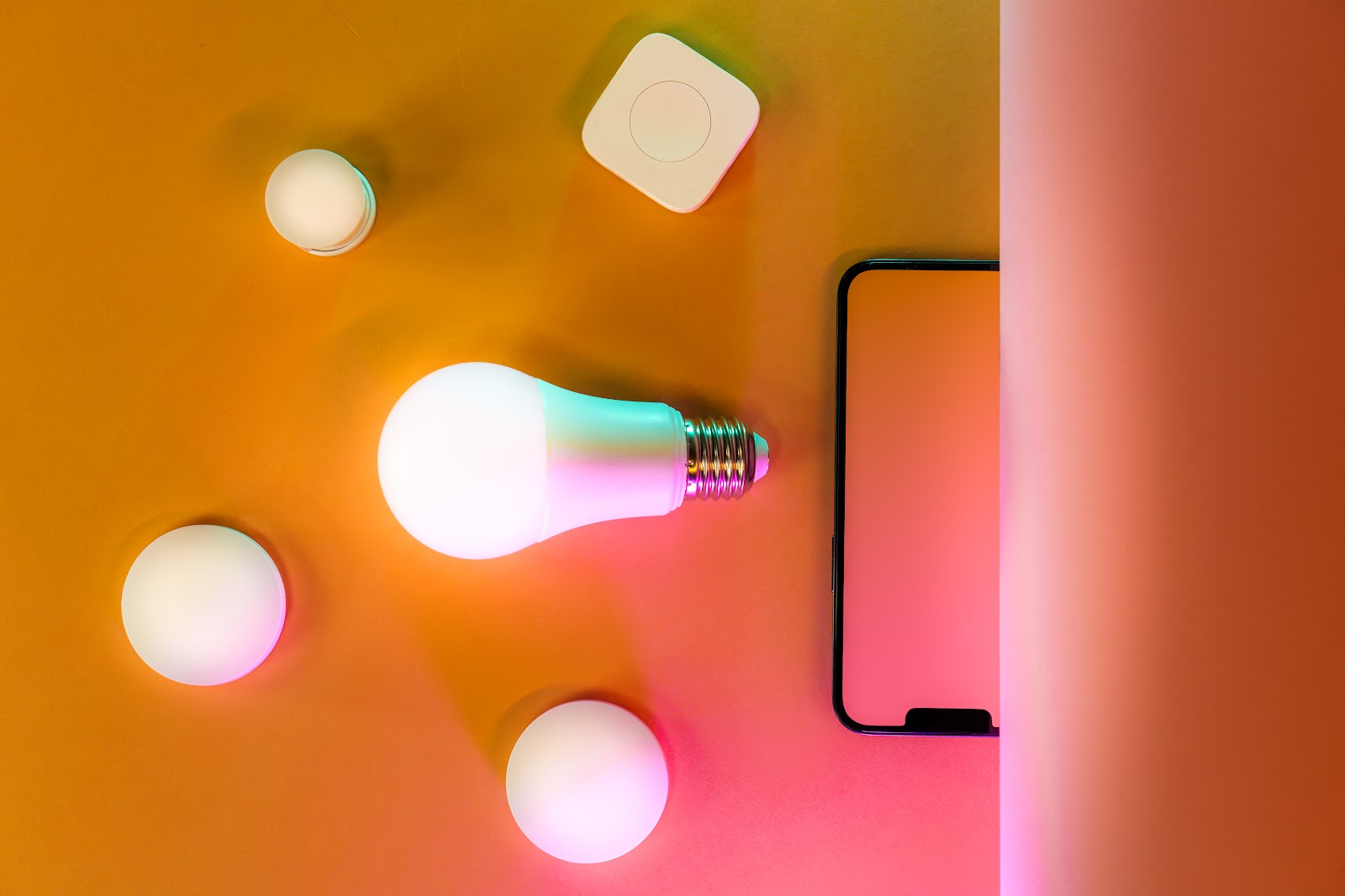 Iluminação inteligente com Smarteck: reinventando sua casa com conforto